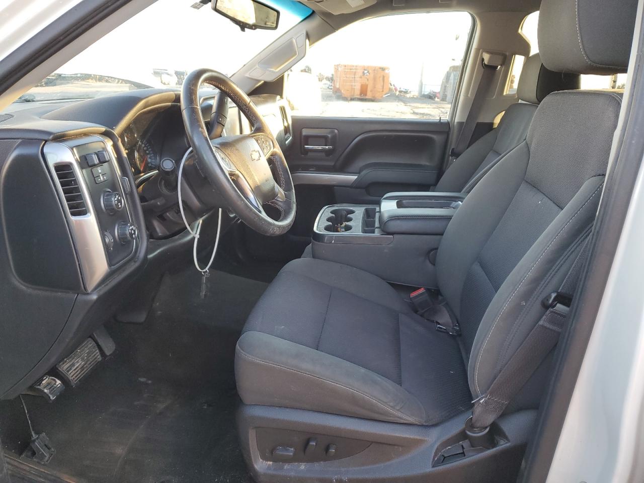 2015 Chevrolet Silverado - Image 7