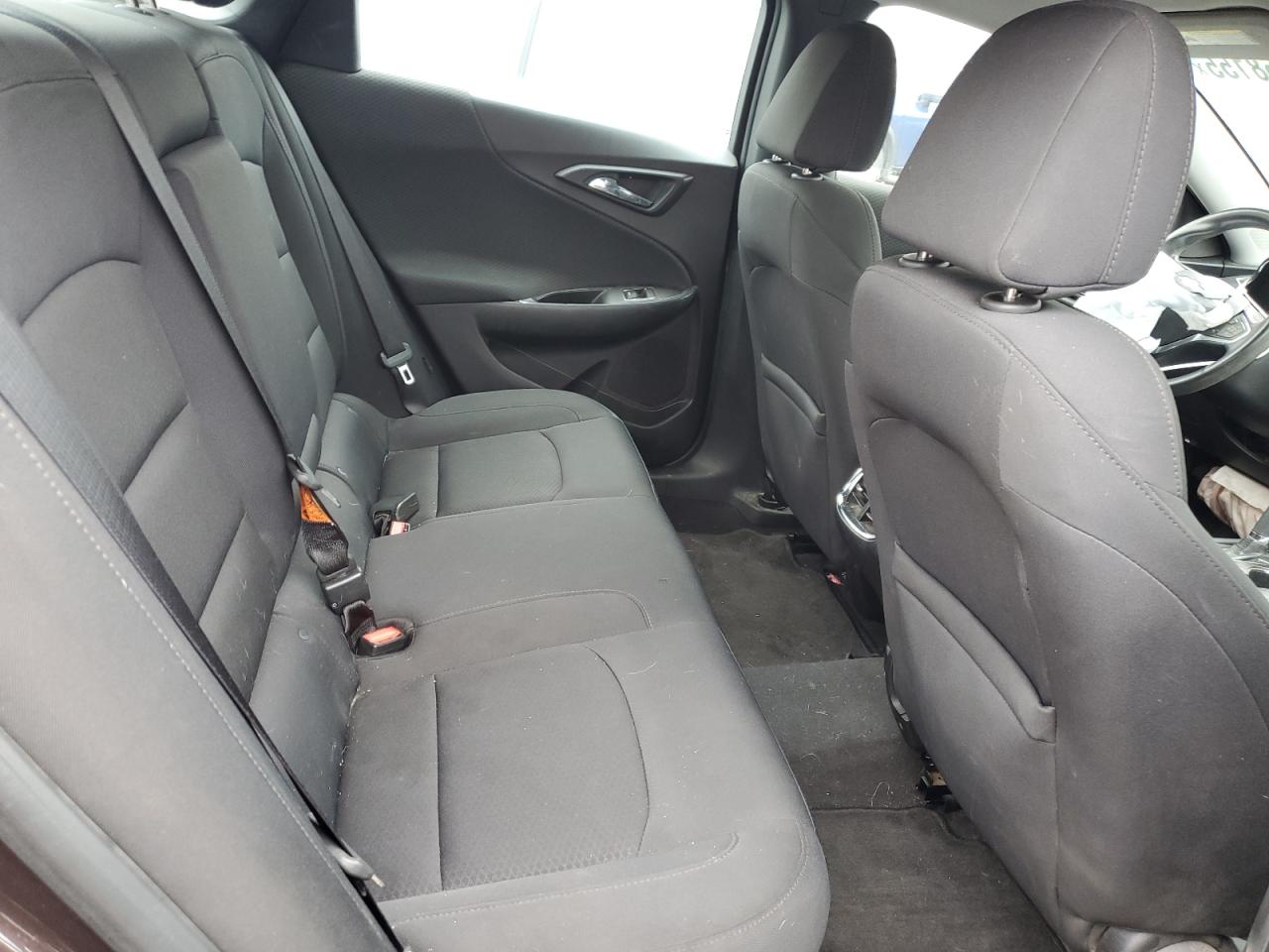 2016 Chevrolet Malibu - Image 10