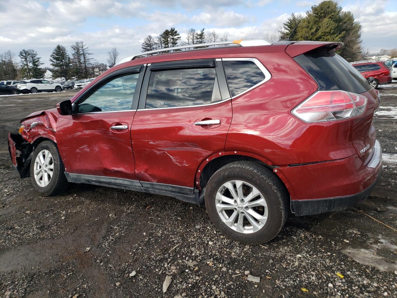 2015 Nissan Rogue - Image 2