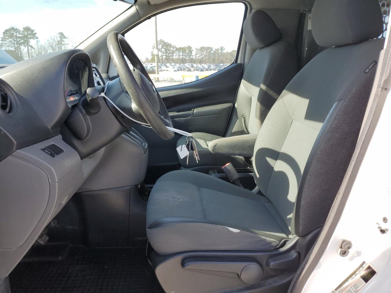 2015 Nissan NV - Image 7