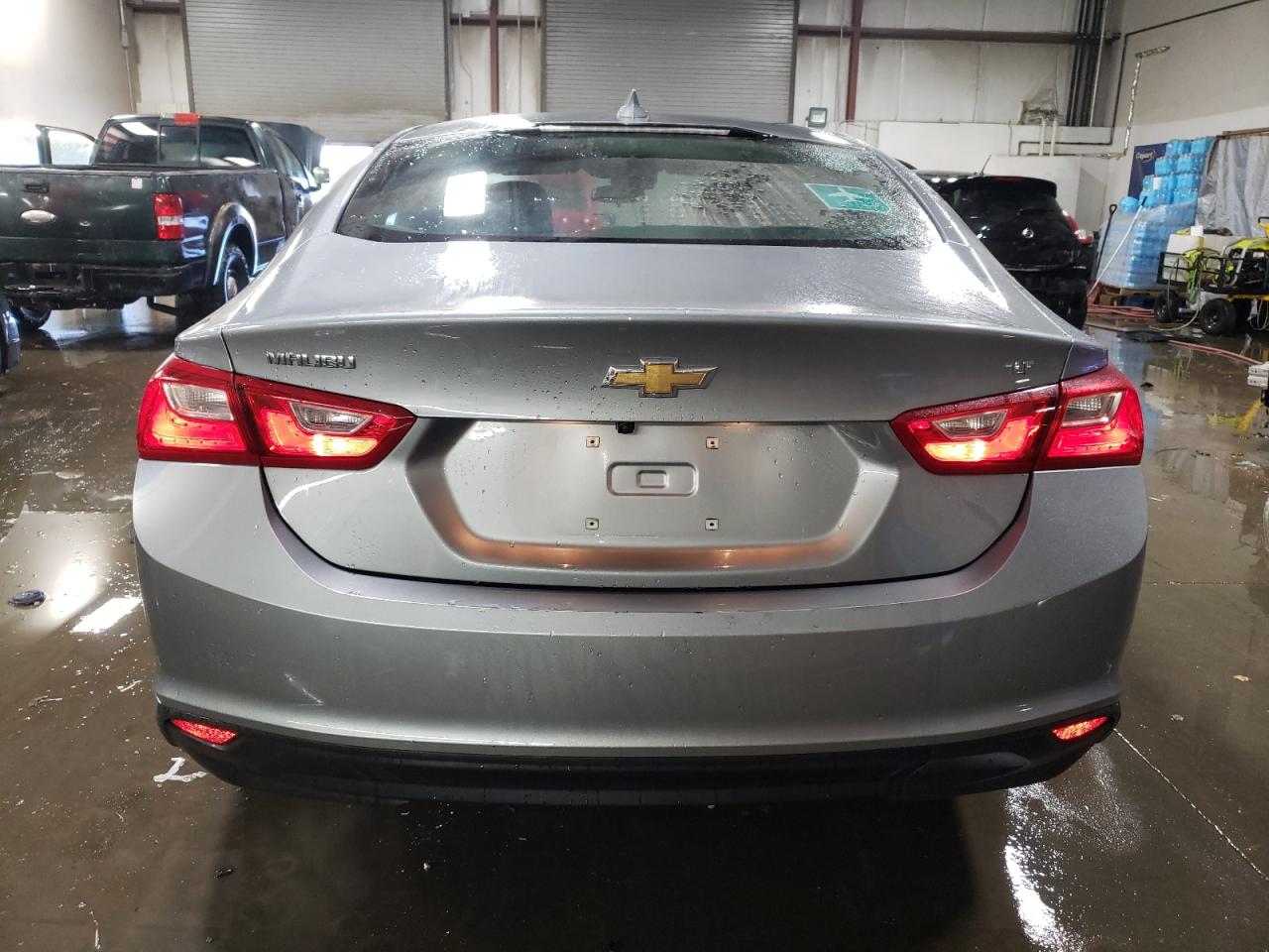 2023 Chevrolet Malibu - Image 6