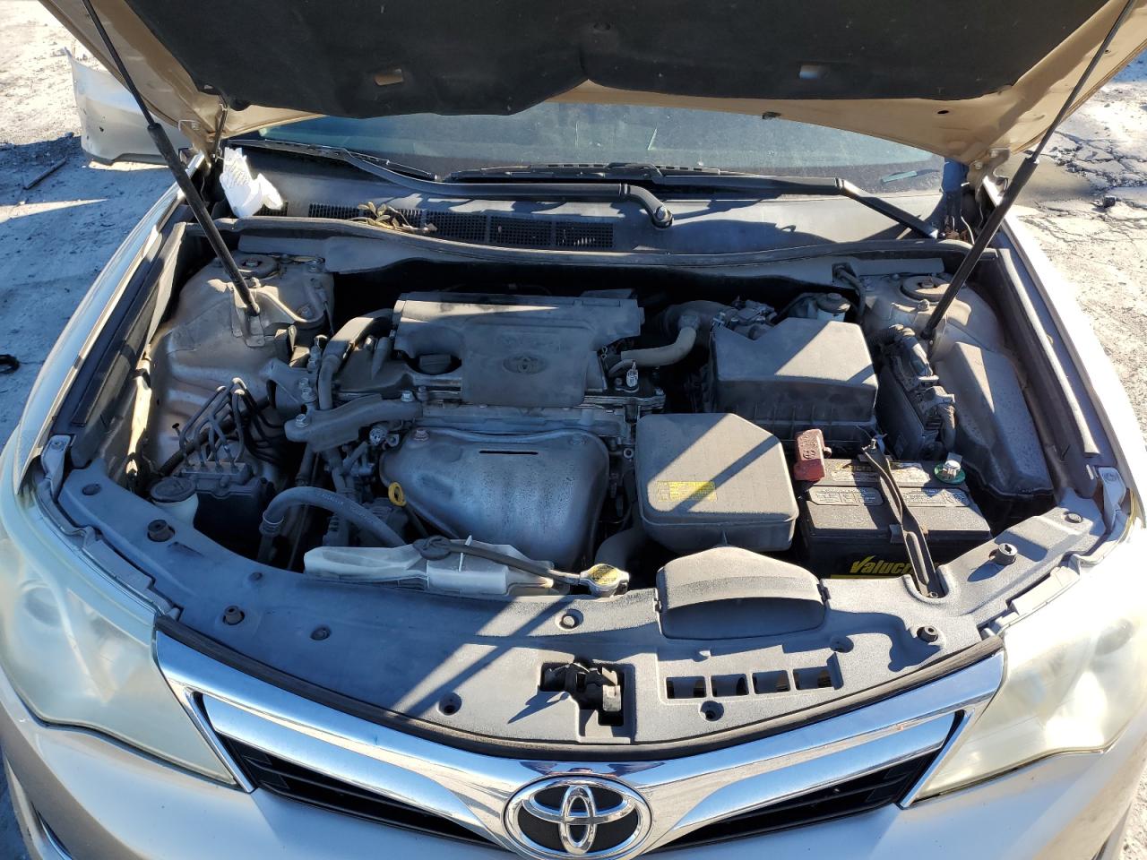 2012 Toyota Camry - Image 11