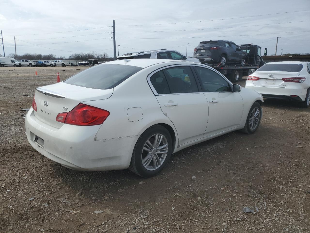 2011 Infiniti G - Image 3