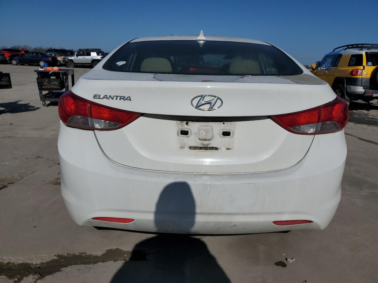 2013 Hyundai Elantra - Image 6