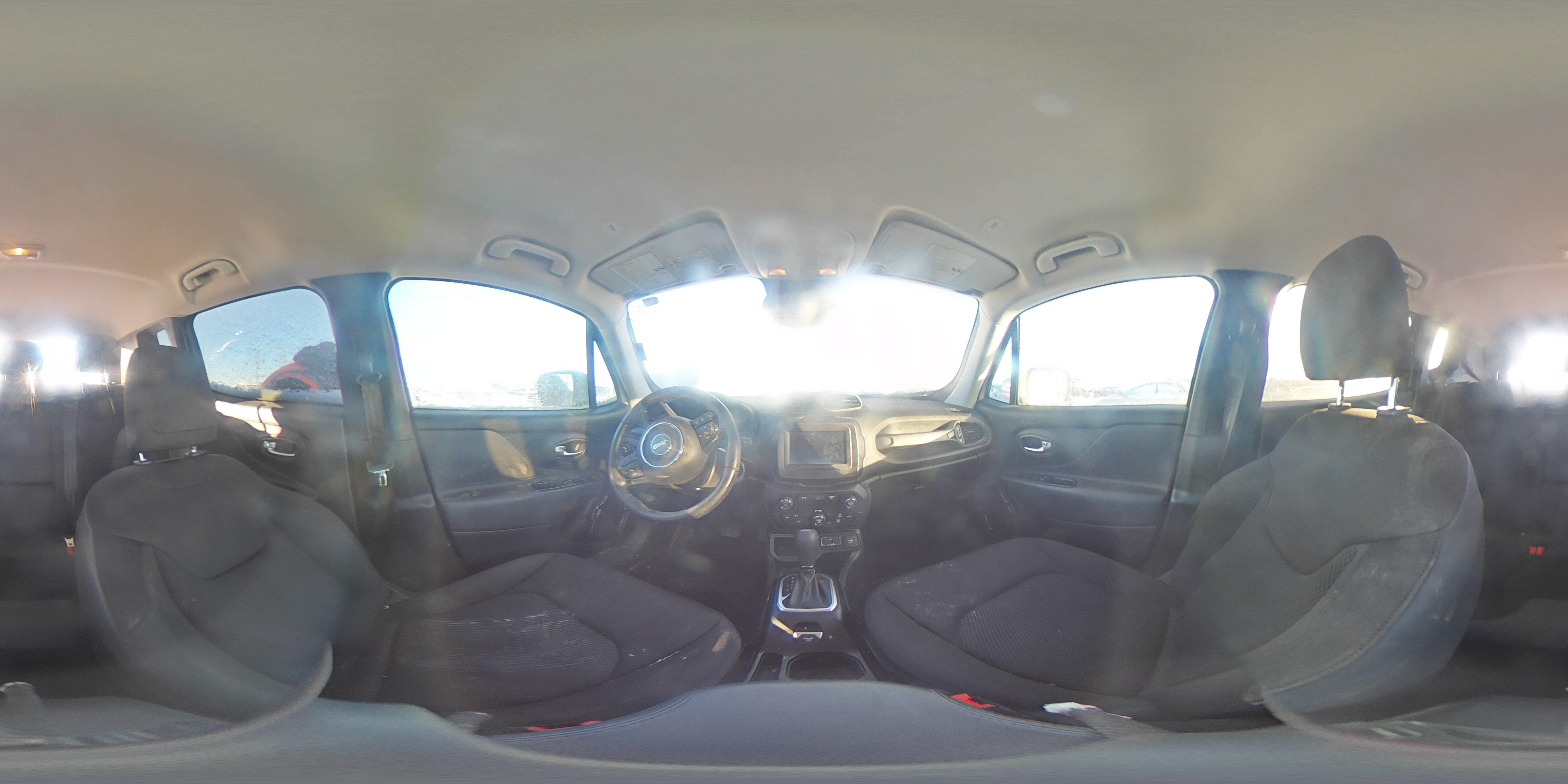 2018 Jeep Renegade - Image 13