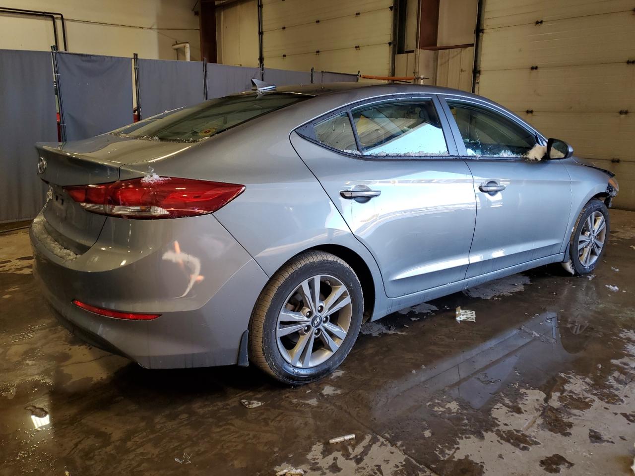 2018 Hyundai Elantra - Image 3