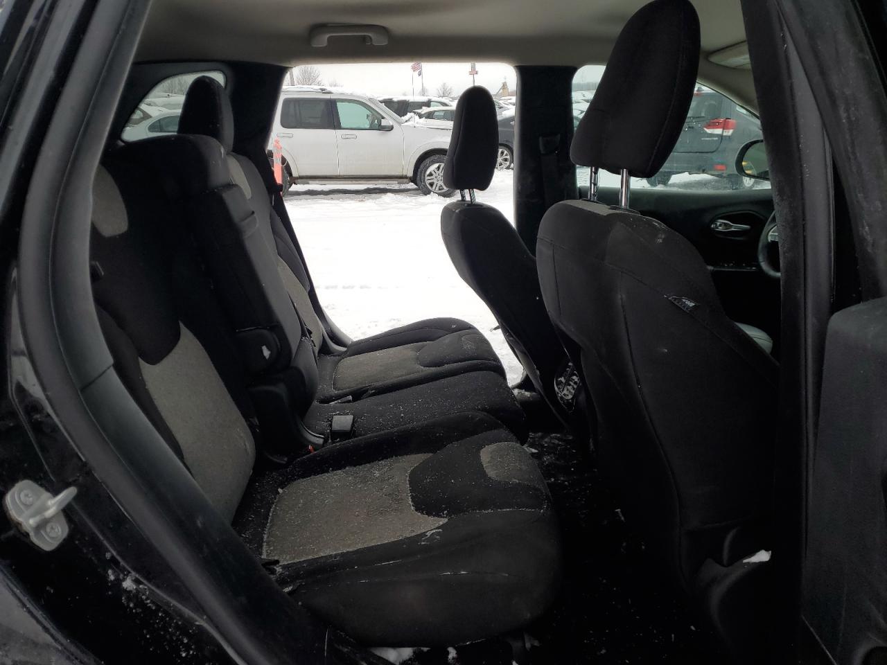 2014 Jeep Grand Cherokee - Image 11