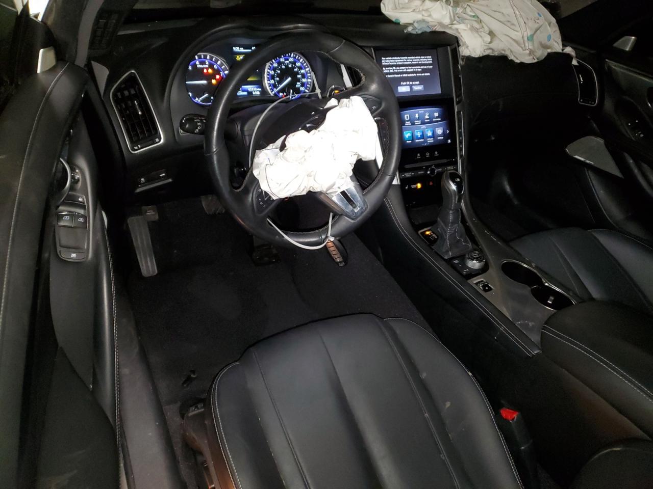 2017 Infiniti Q60 - Image 8