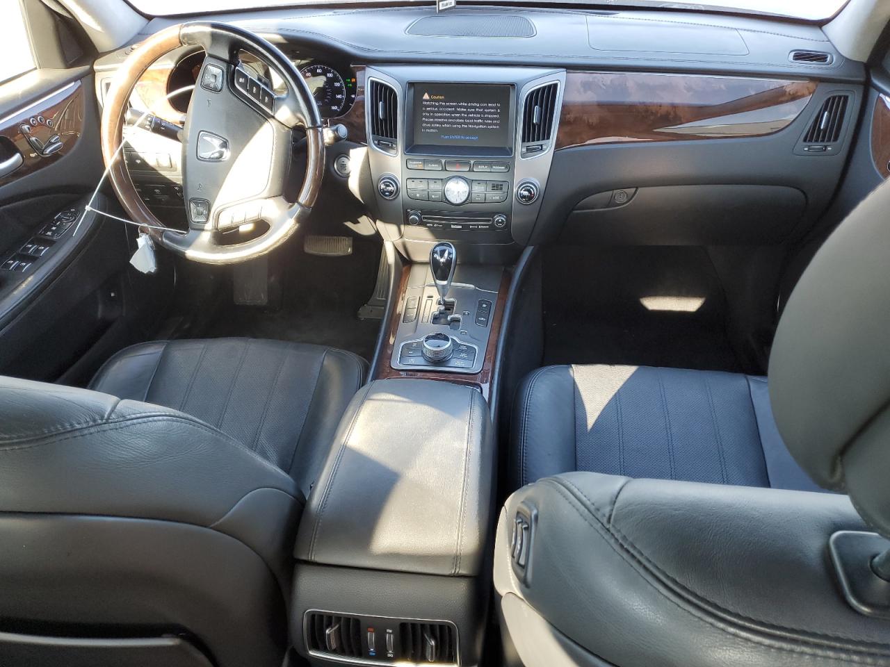 2013 Hyundai Equus - Image 8