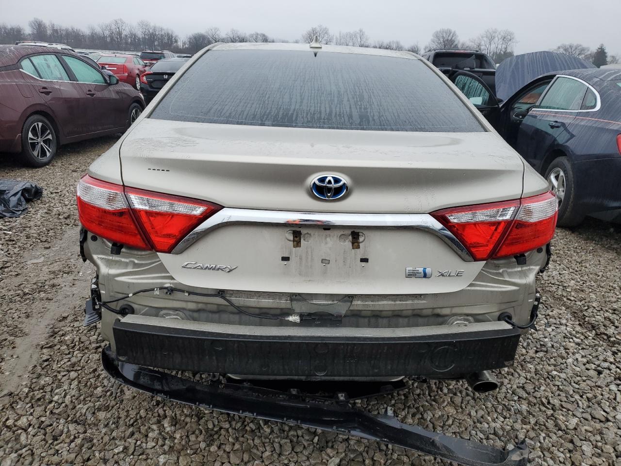 2016 Toyota Camry - Image 6