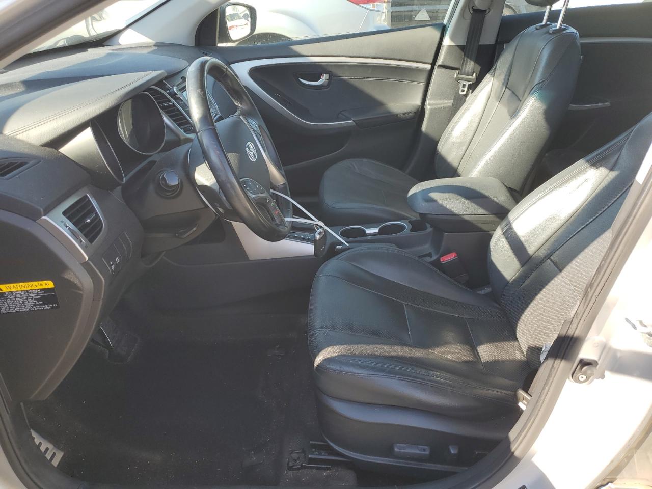 2015 Hyundai Elantra - Image 7