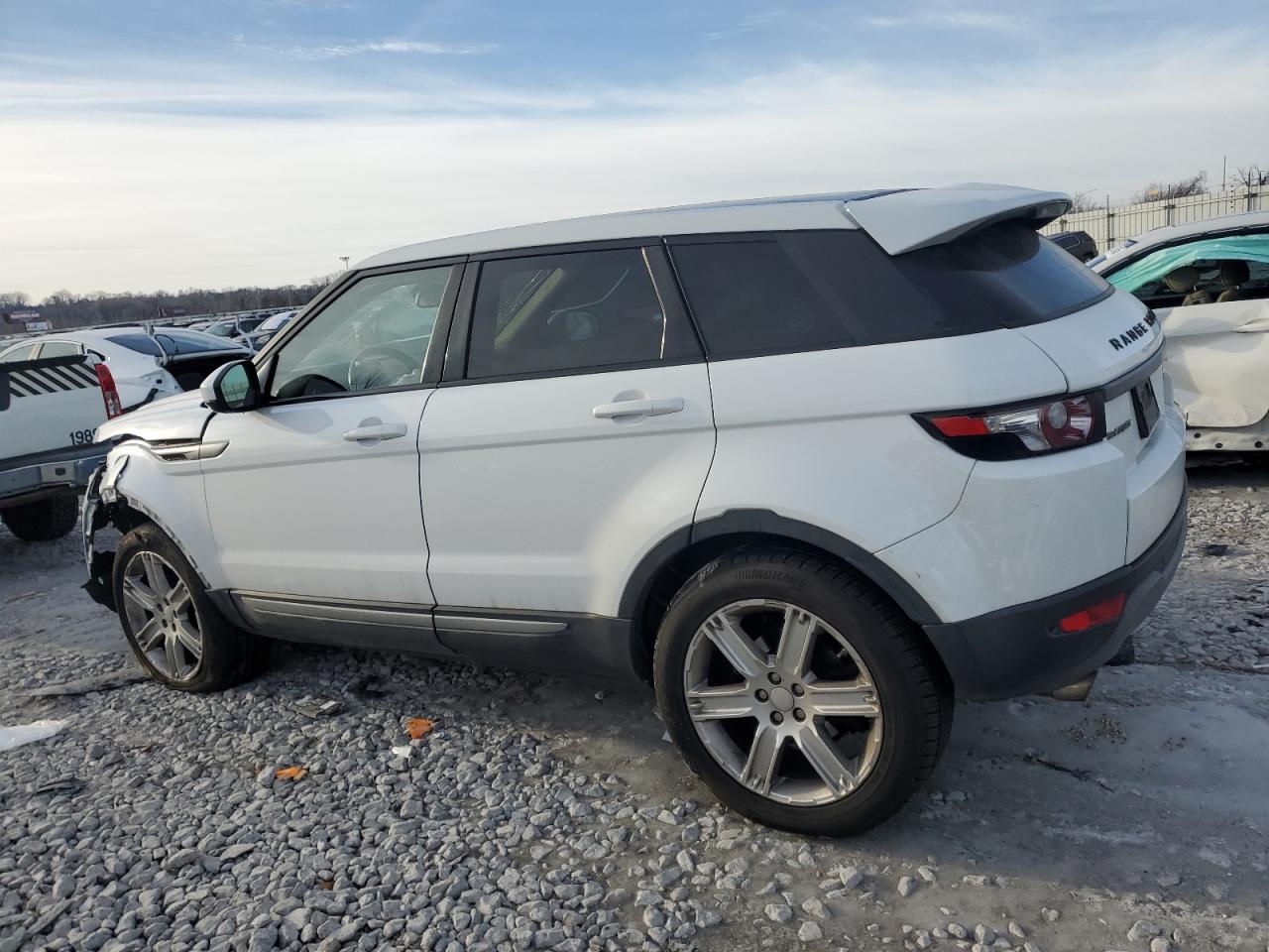 2015 Land Rover Range Rover - Image 2