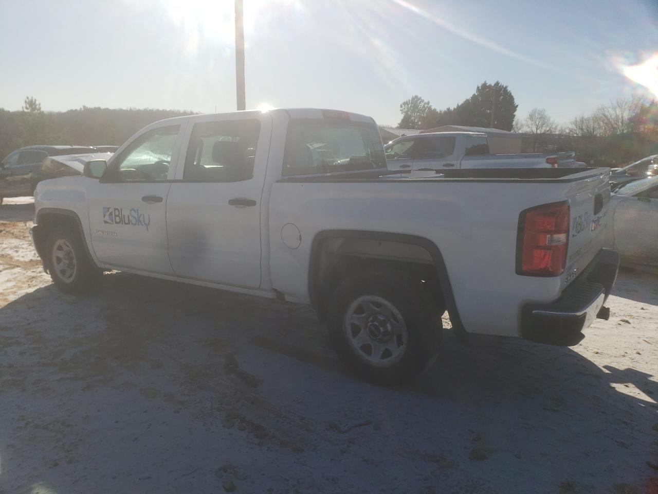 2016 GMC Sierra - Image 2