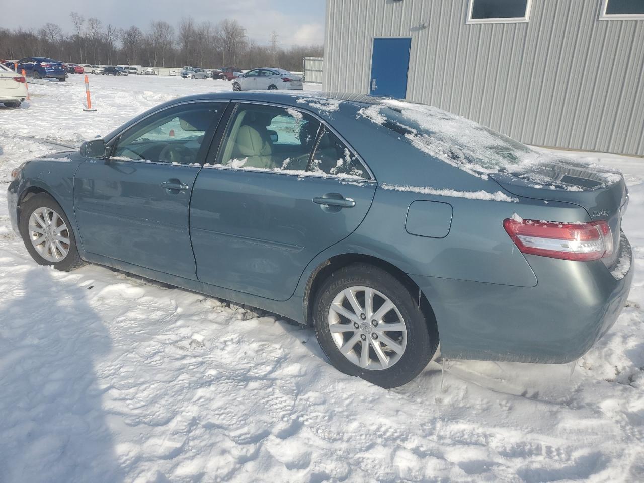 2010 Toyota Camry - Image 2