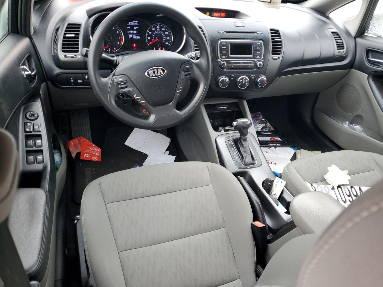 2016 Kia Forte - Image 8