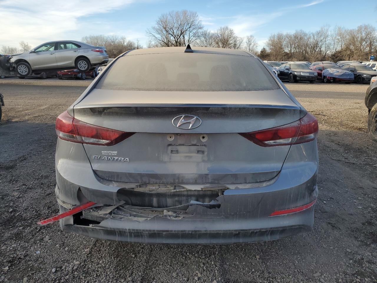 2018 Hyundai Elantra - Image 6