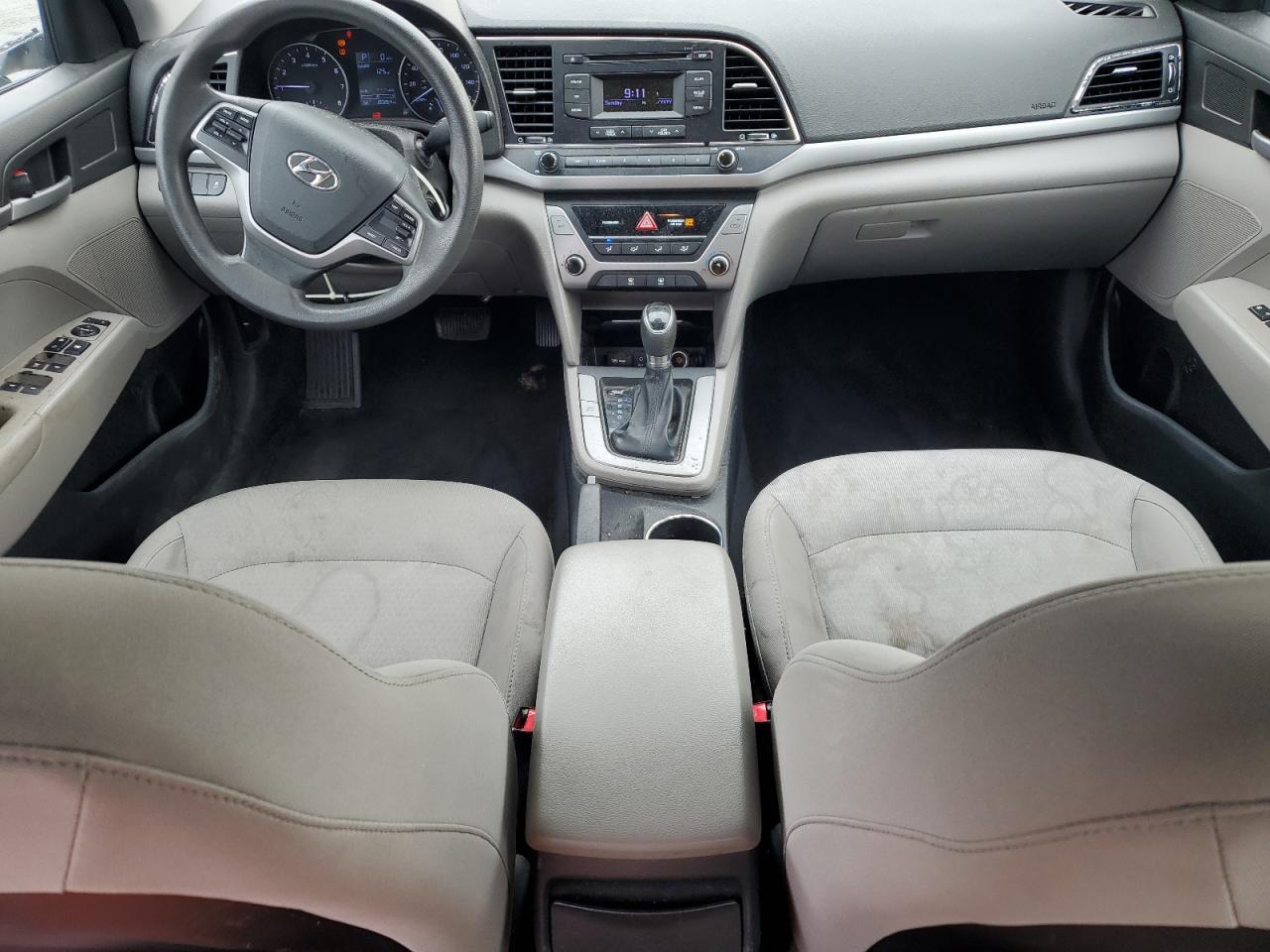 2017 Hyundai Elantra - Image 8