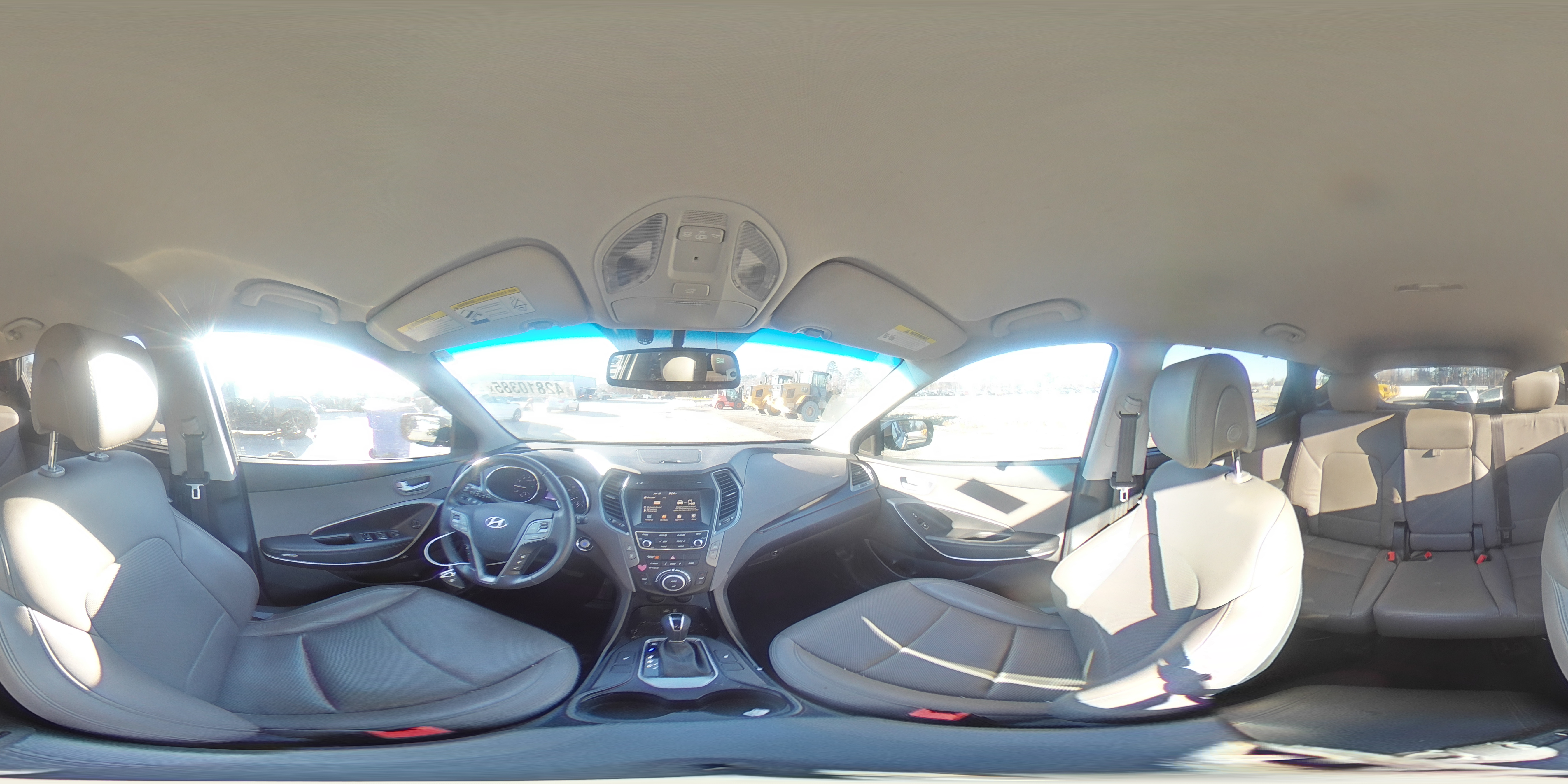 2017 Hyundai Santa Fe - Image 14