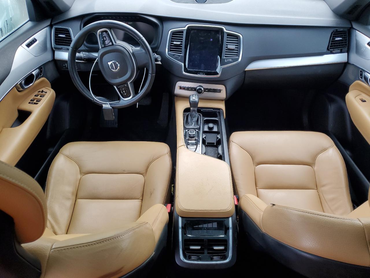 2017 Volvo XC90 - Image 8