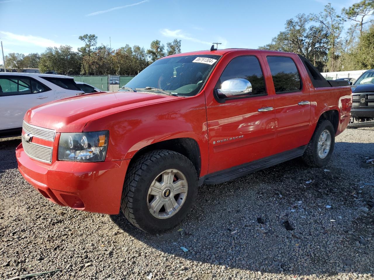 2007 Chevrolet Avalanche - Image 1