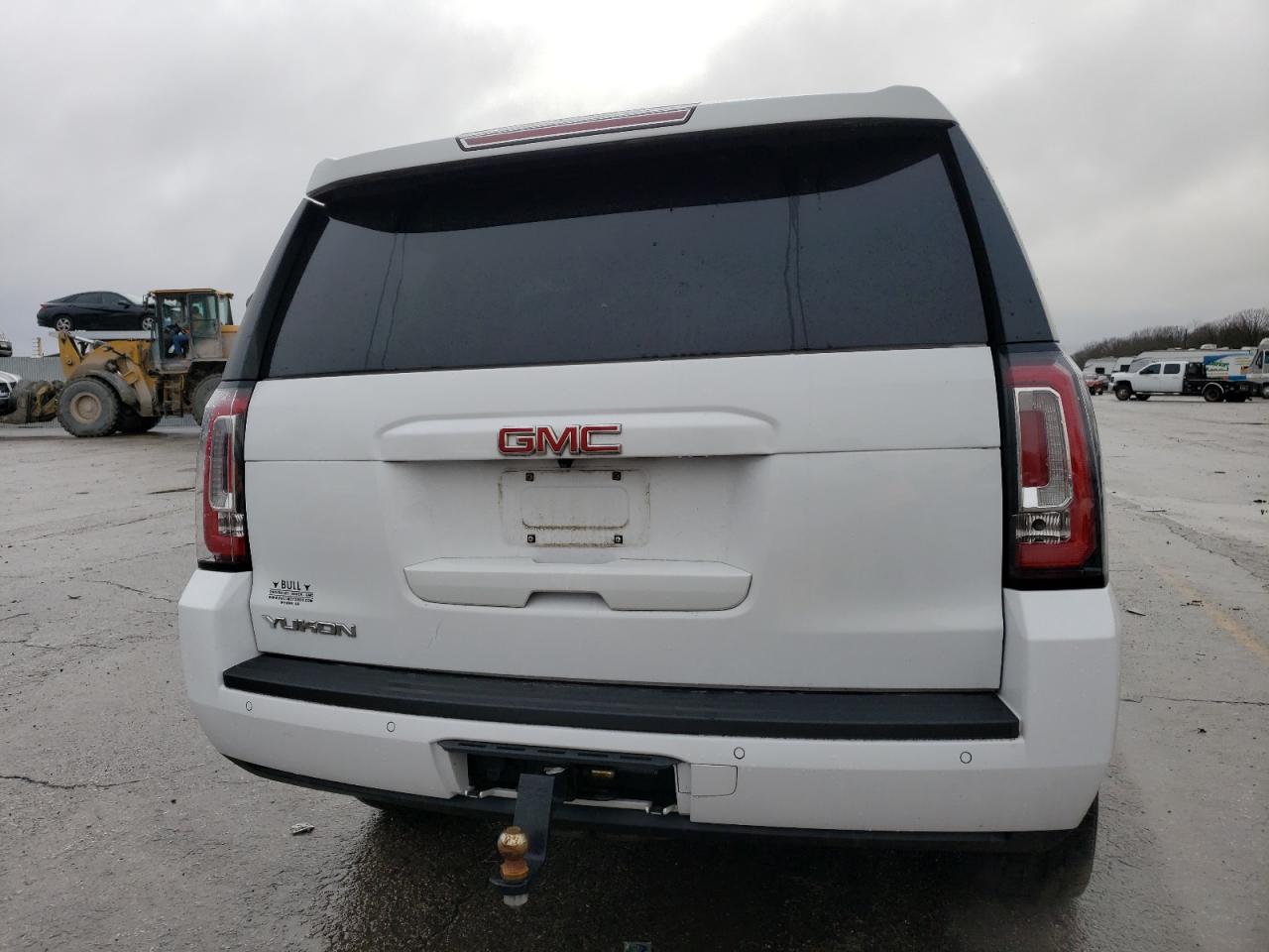 2020 GMC Yukon - Image 6