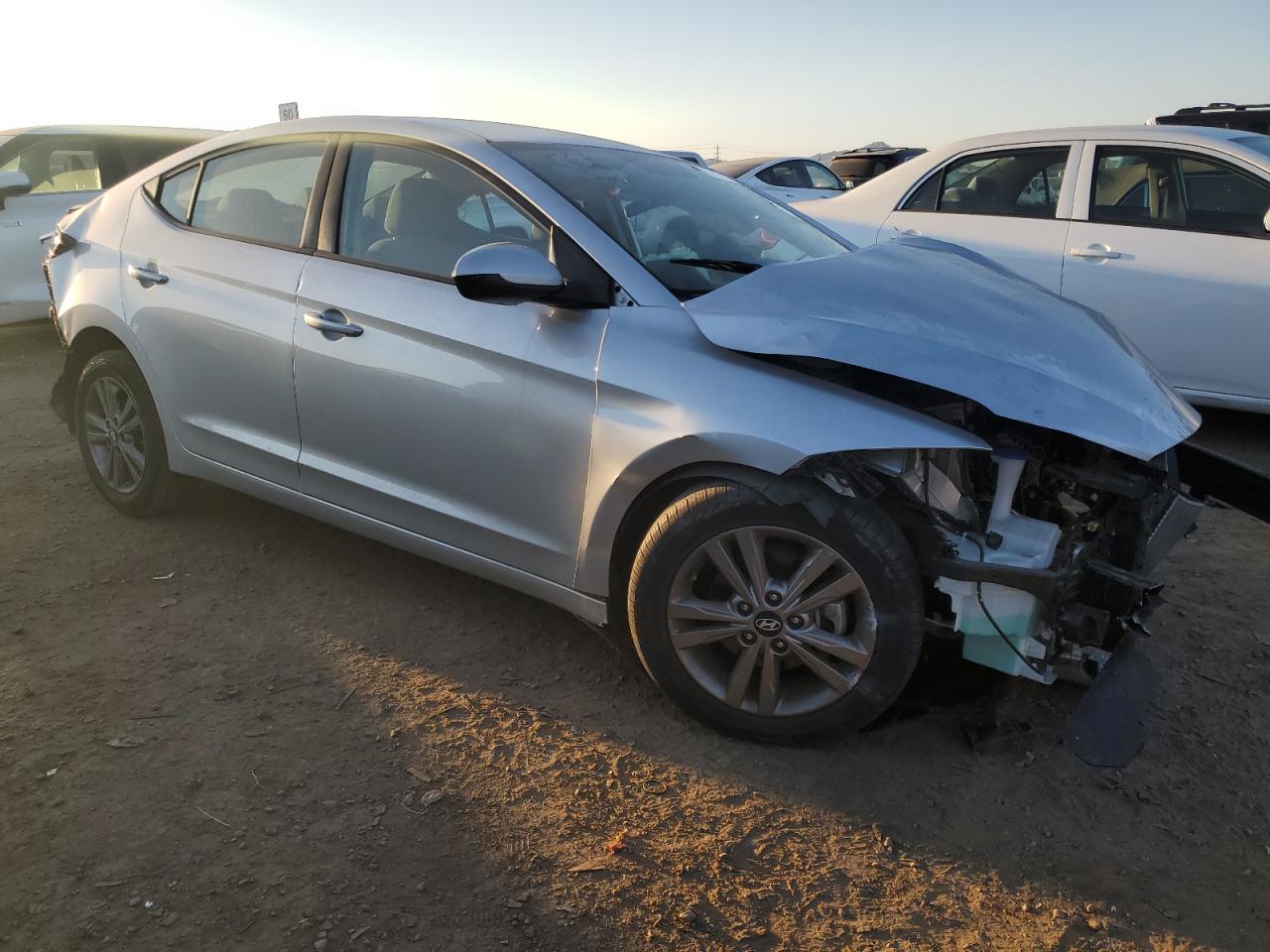 2018 Hyundai Elantra - Image 4