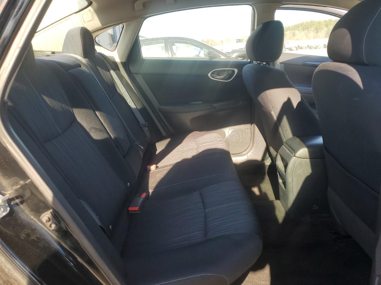 2016 Nissan Sentra - Image 10