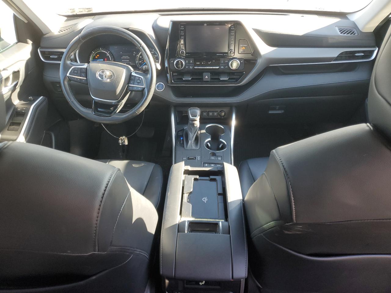 2021 Toyota Highlander - Image 8