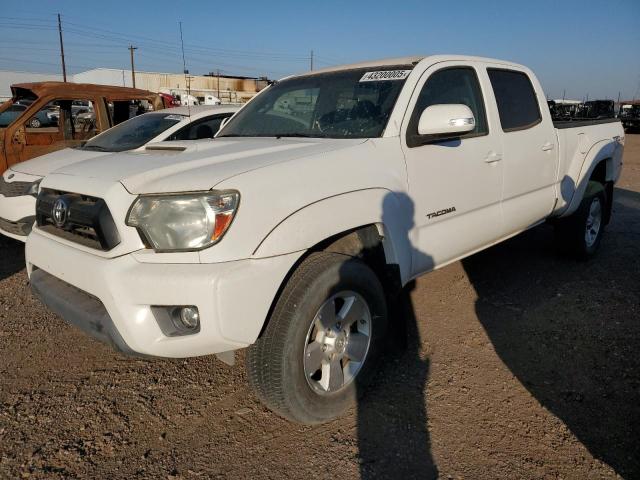 Пикапы TOYOTA TACOMA 2015 Белый