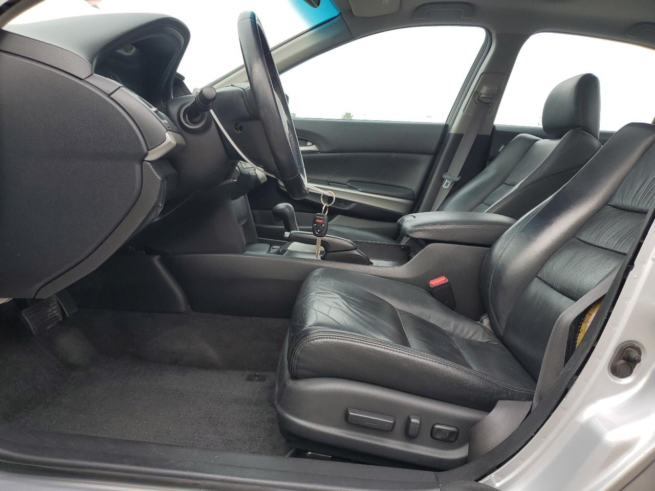 2009 Honda Accord - Image 7