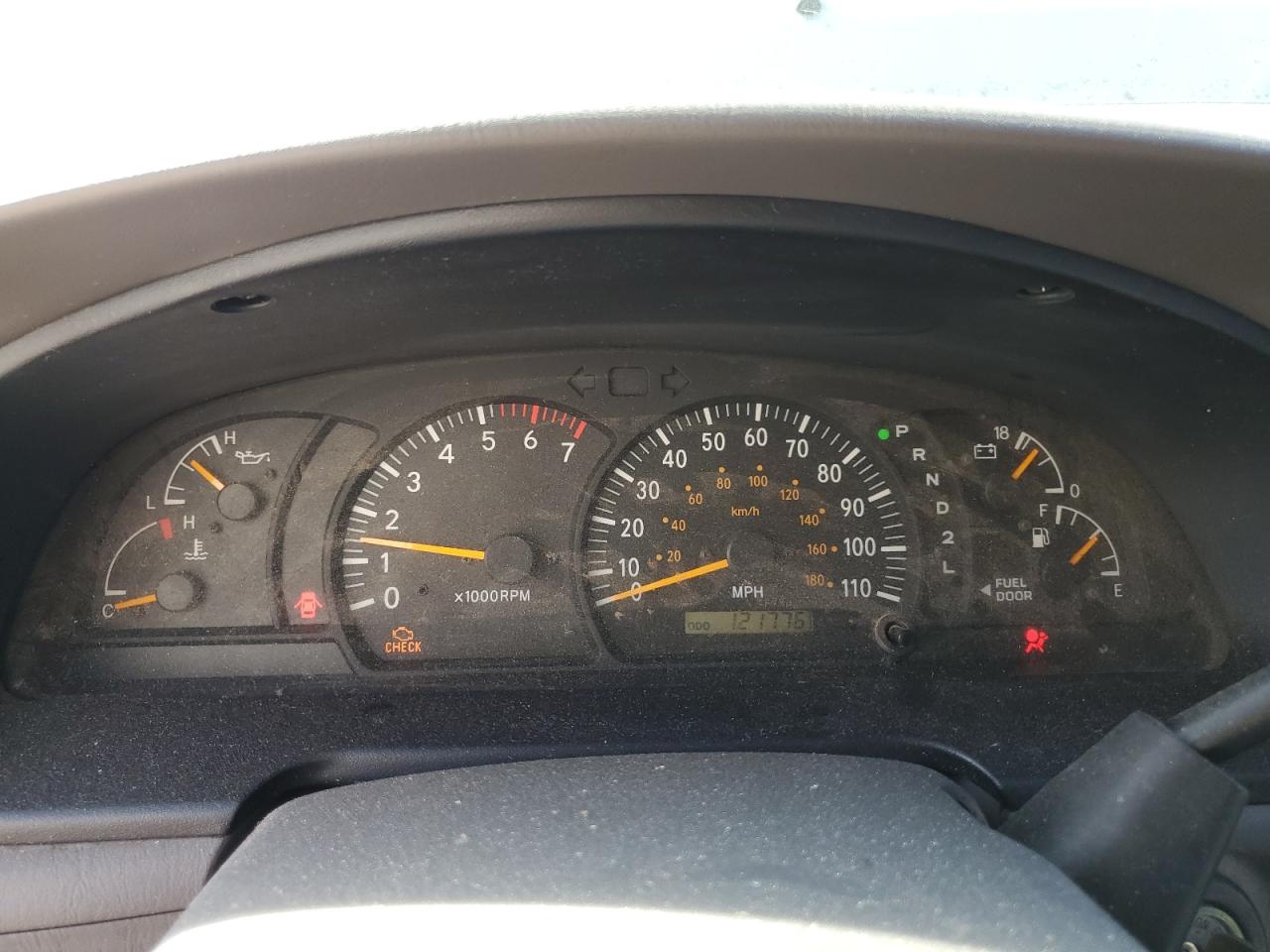 2004 Toyota Tundra - Image 9