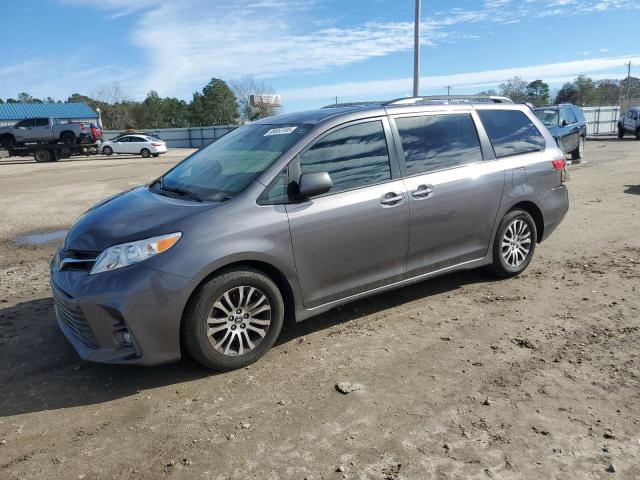 2020 Toyota Sienna Xle