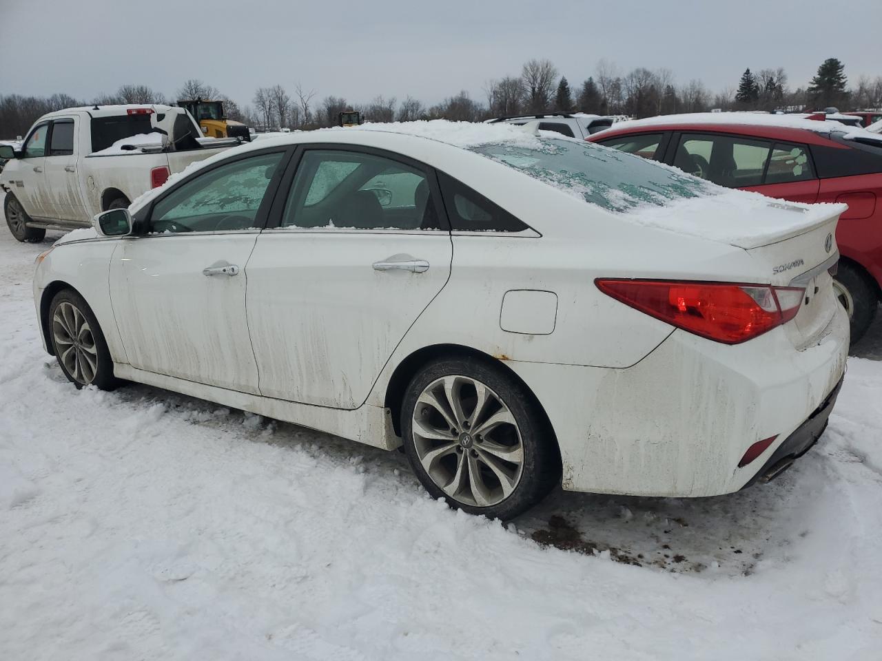 2014 Hyundai Sonata - Image 2