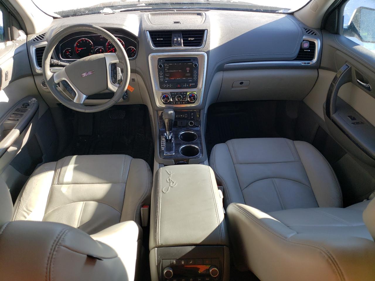 2015 GMC Acadia - Image 8