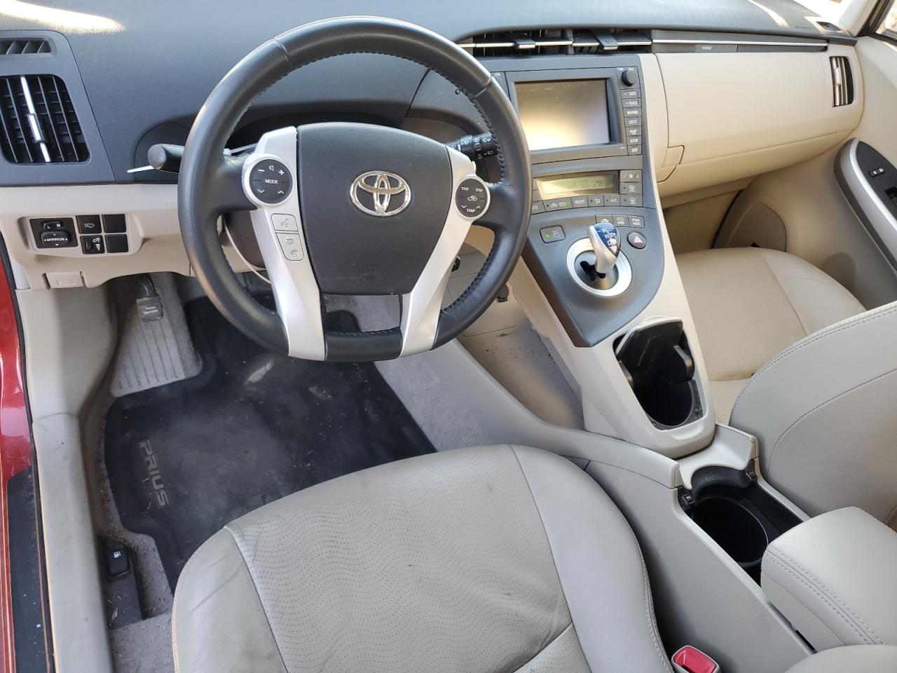 2010 Toyota Prius - Image 8
