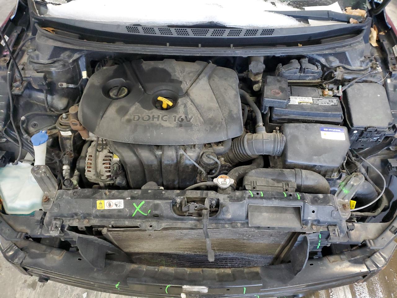 2012 Hyundai Elantra - Image 11