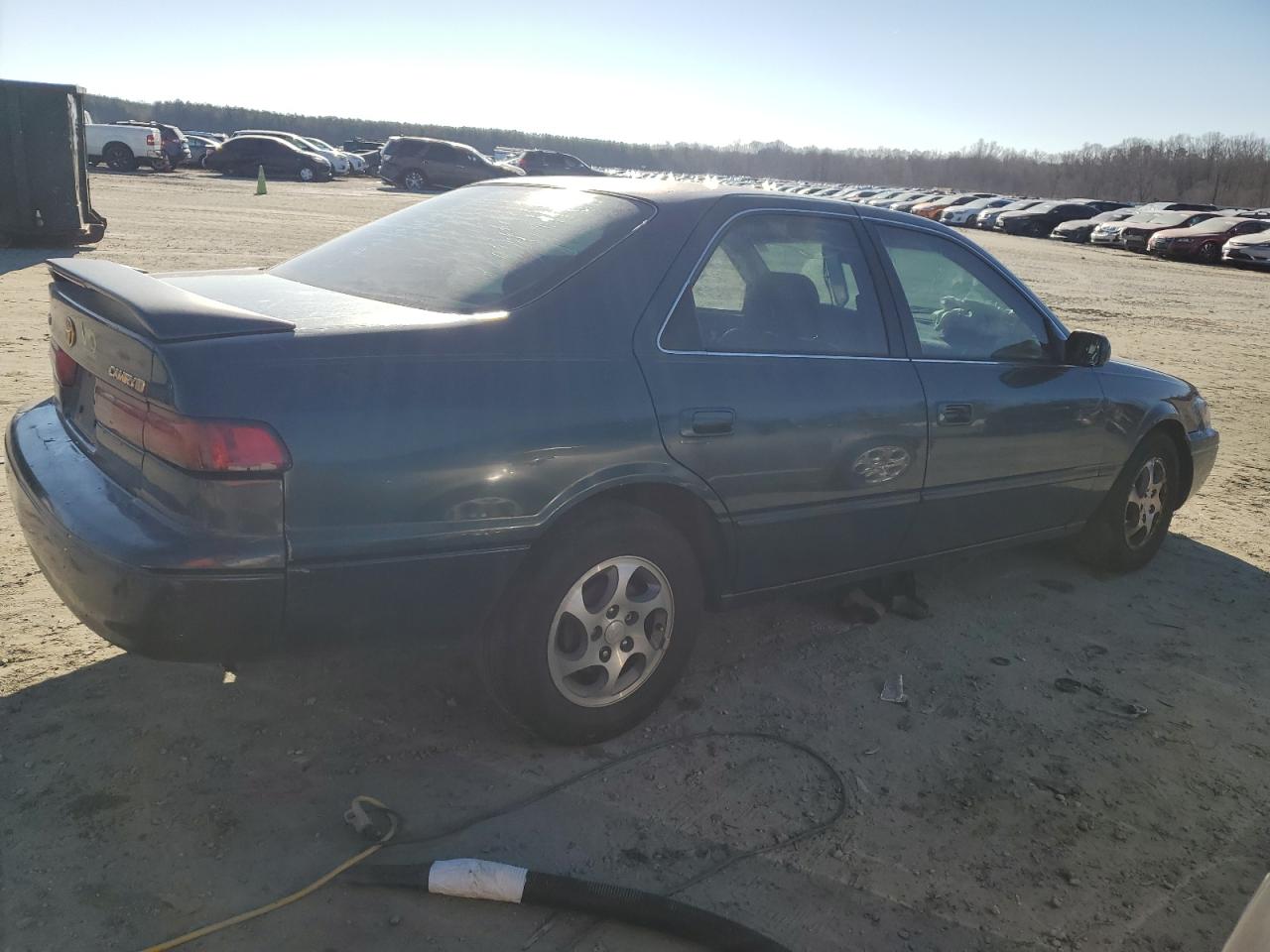 1998 Toyota Camry - Image 3