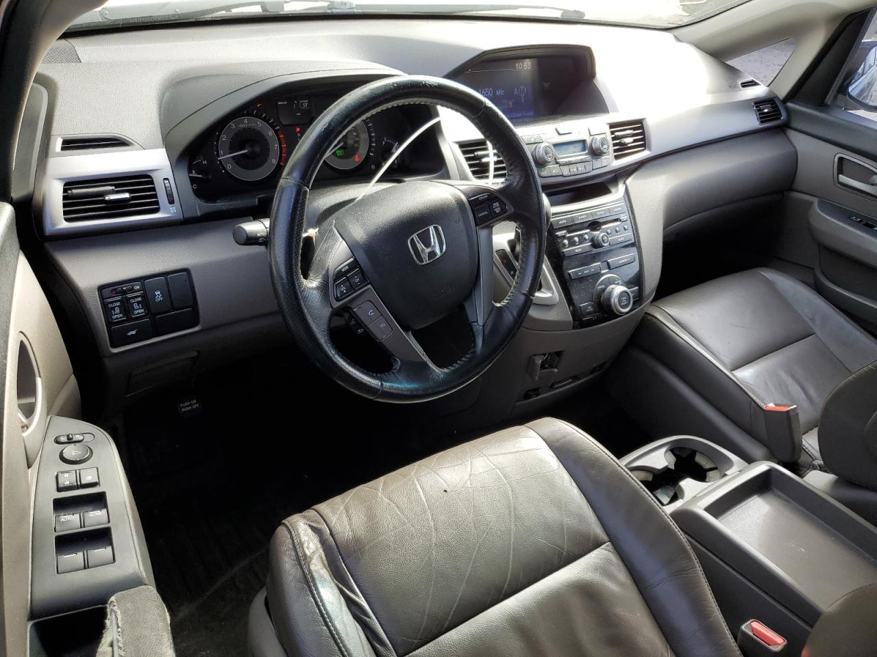 2012 Honda Odyssey - Image 8