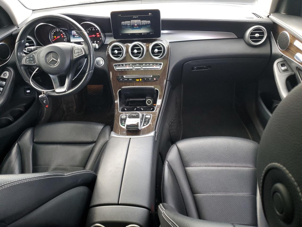 2016 Mercedes-Benz GLC - Image 8