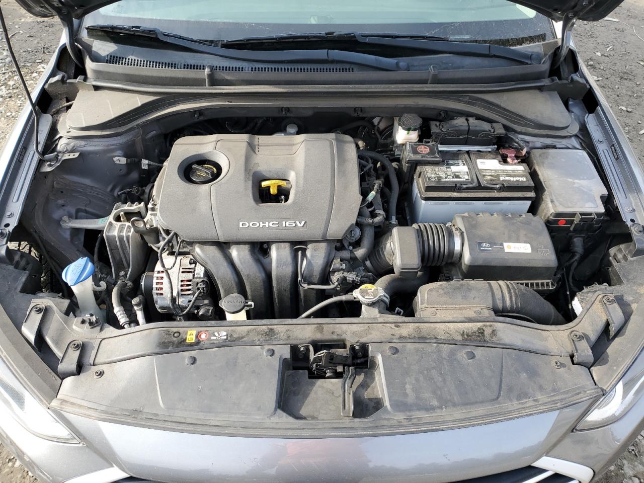 2018 Hyundai Elantra - Image 11