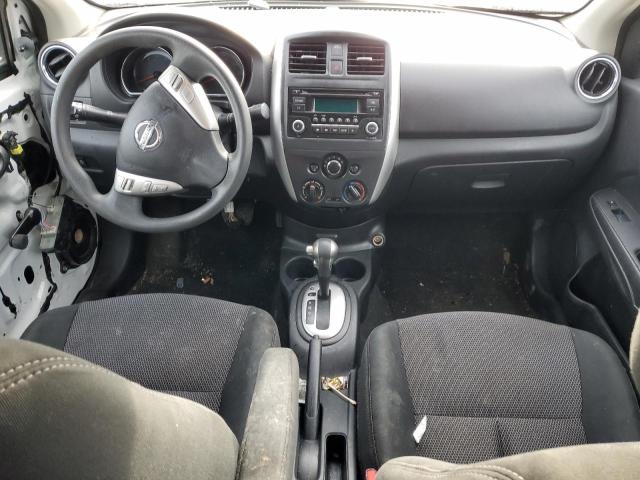  NISSAN VERSA 2018 Сріблястий