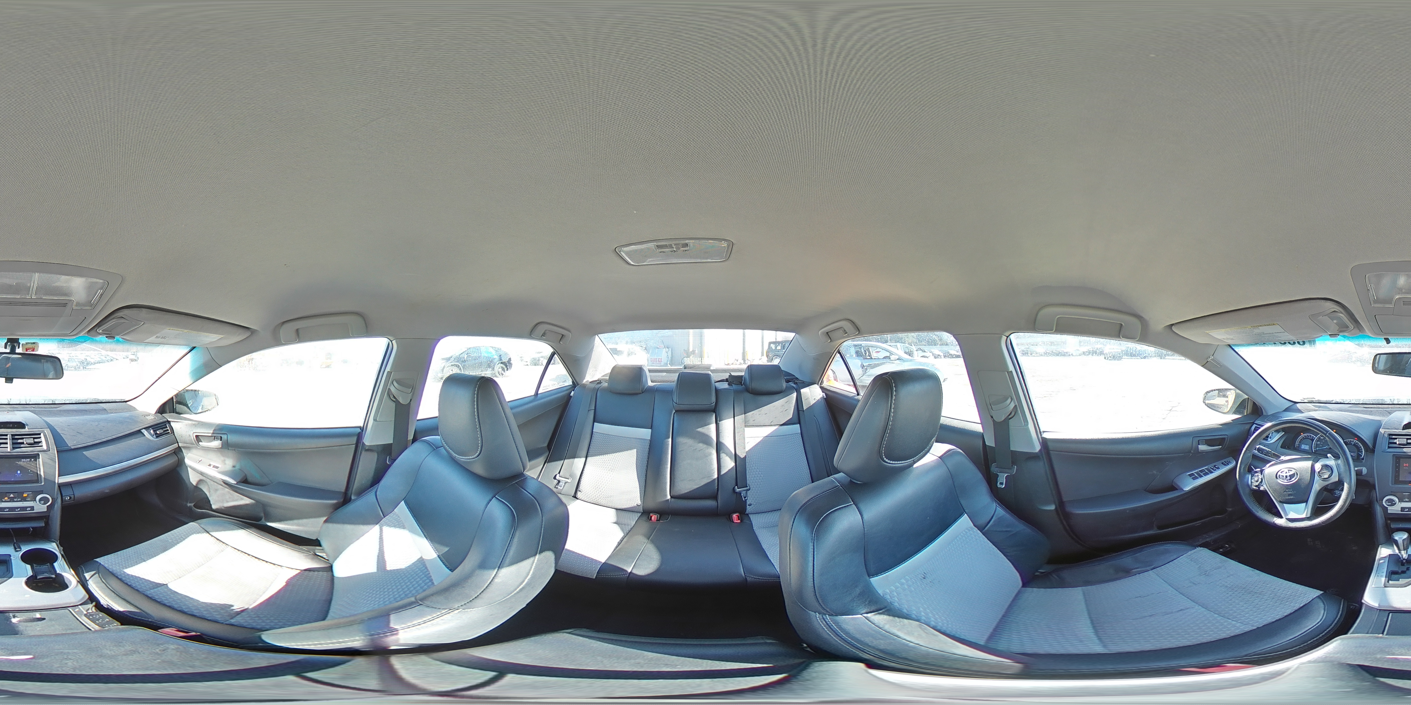 2012 Toyota Camry - Image 14