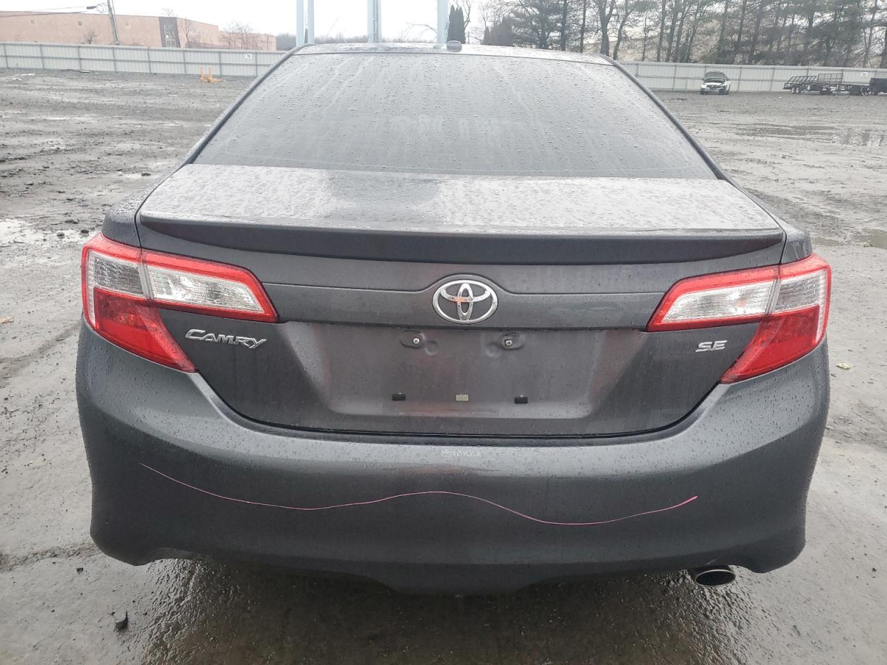 2013 Toyota Camry - Image 6