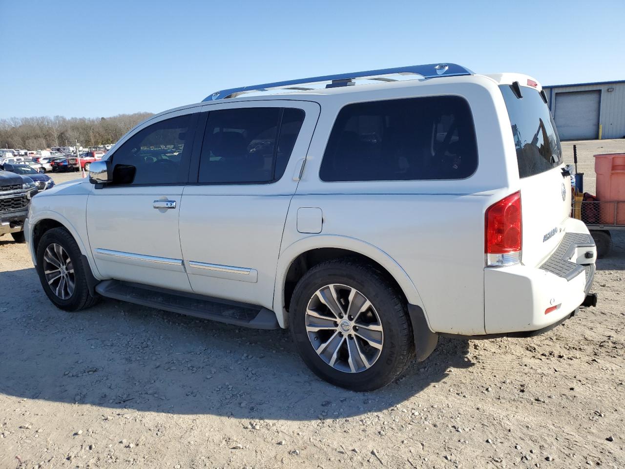 2015 Nissan Armada - Image 2