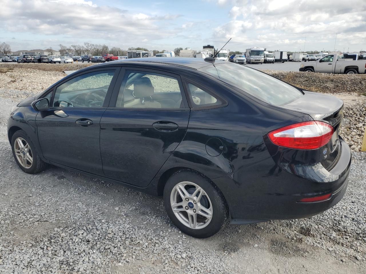 2019 Ford Fiesta - Image 2