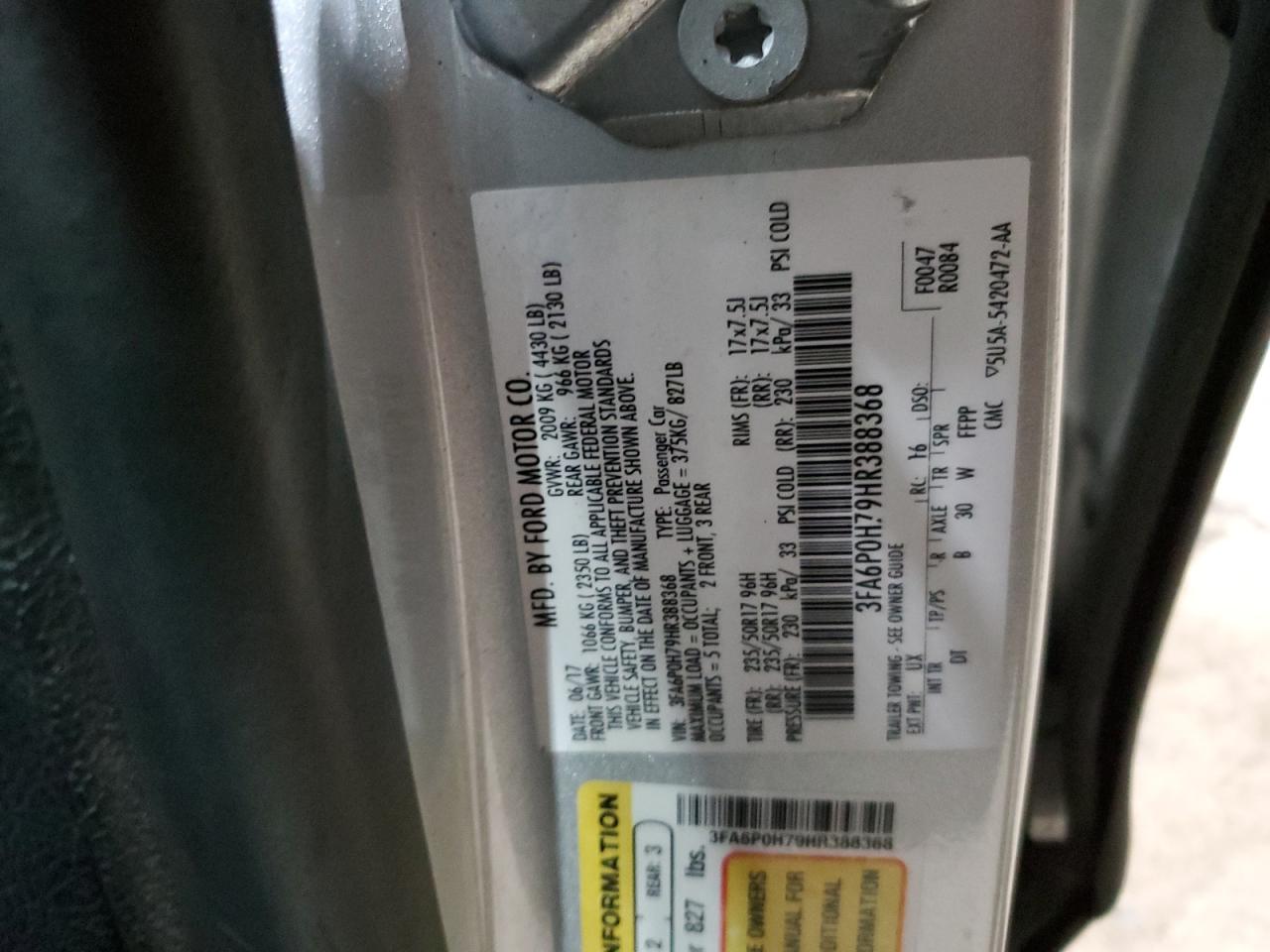 2017 Ford Fusion - Image 12