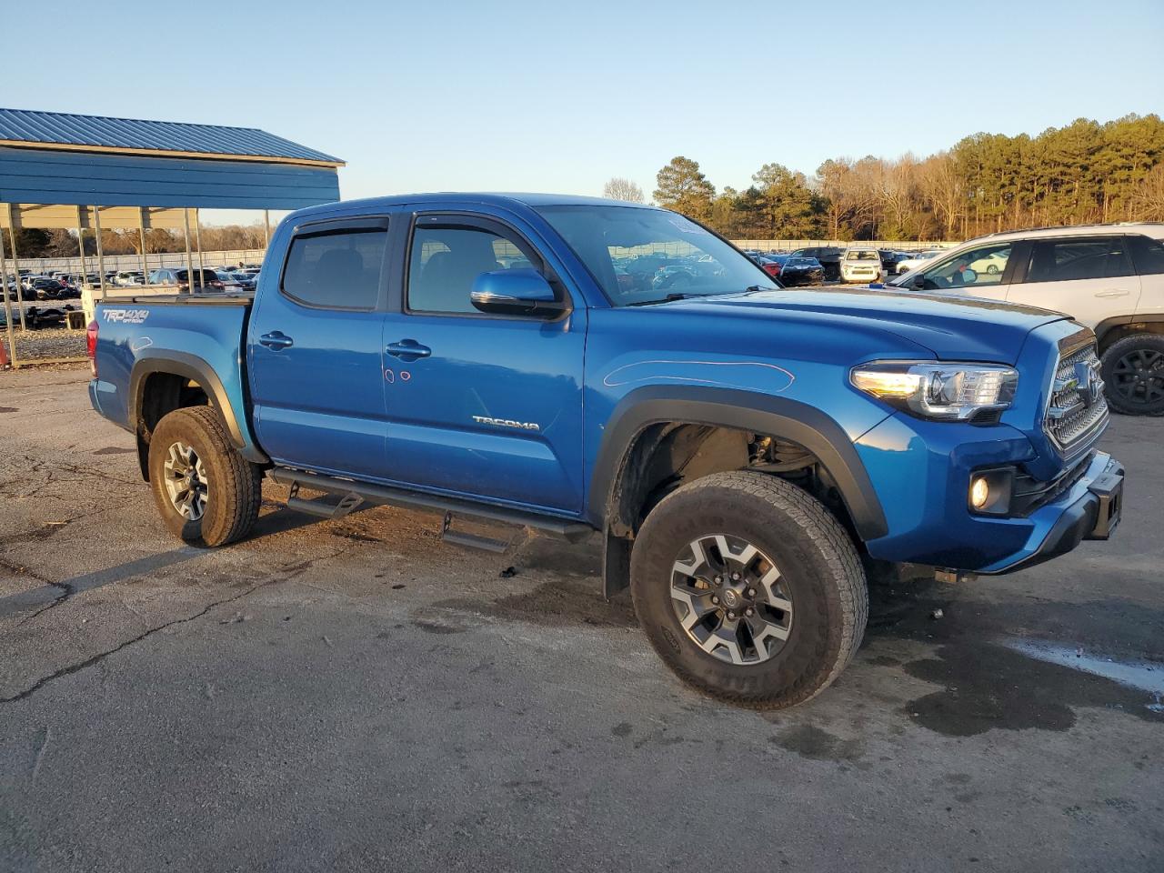 2016 Toyota Tacoma - Image 4
