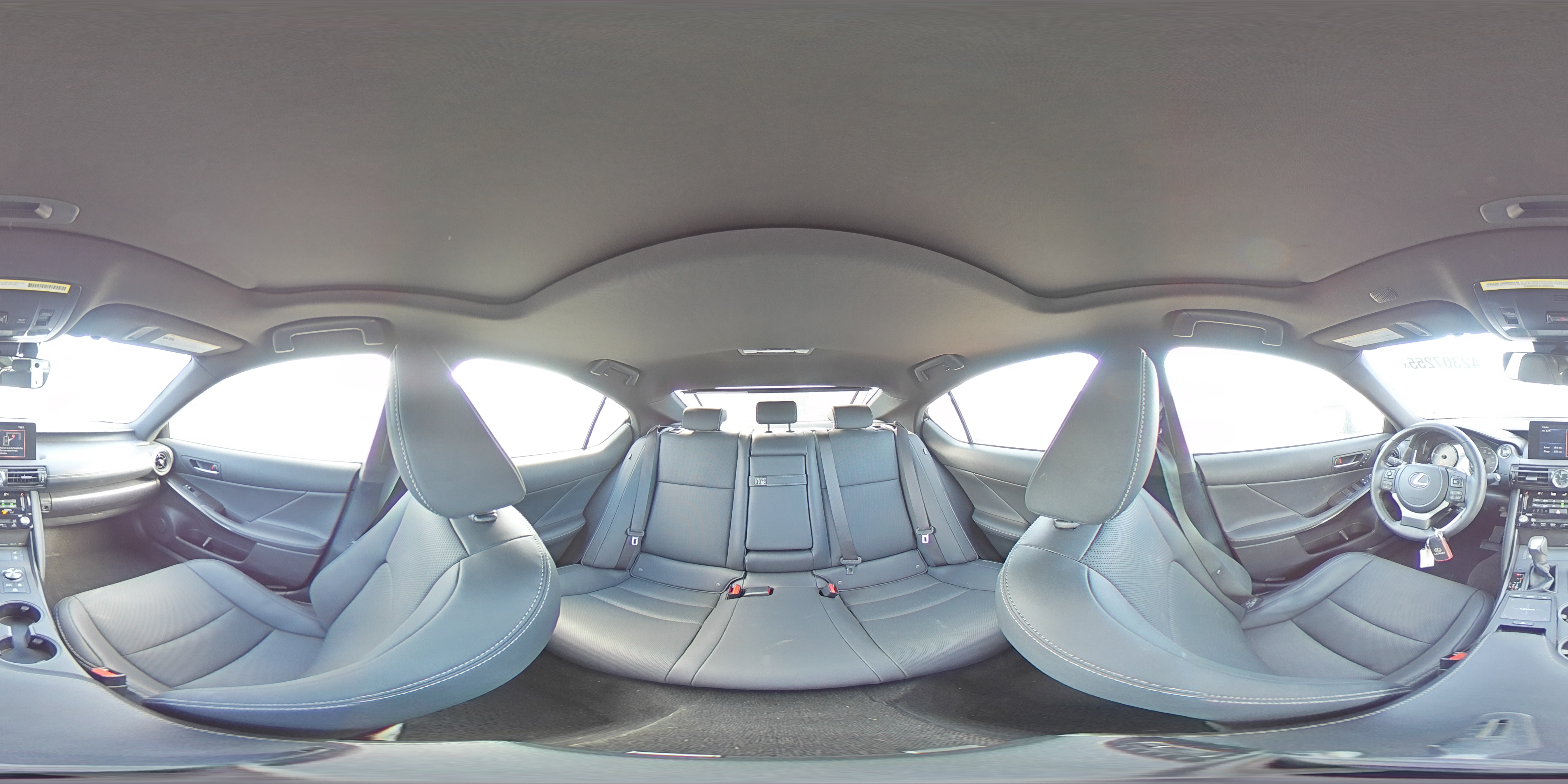 2023 Lexus IS - Image 13