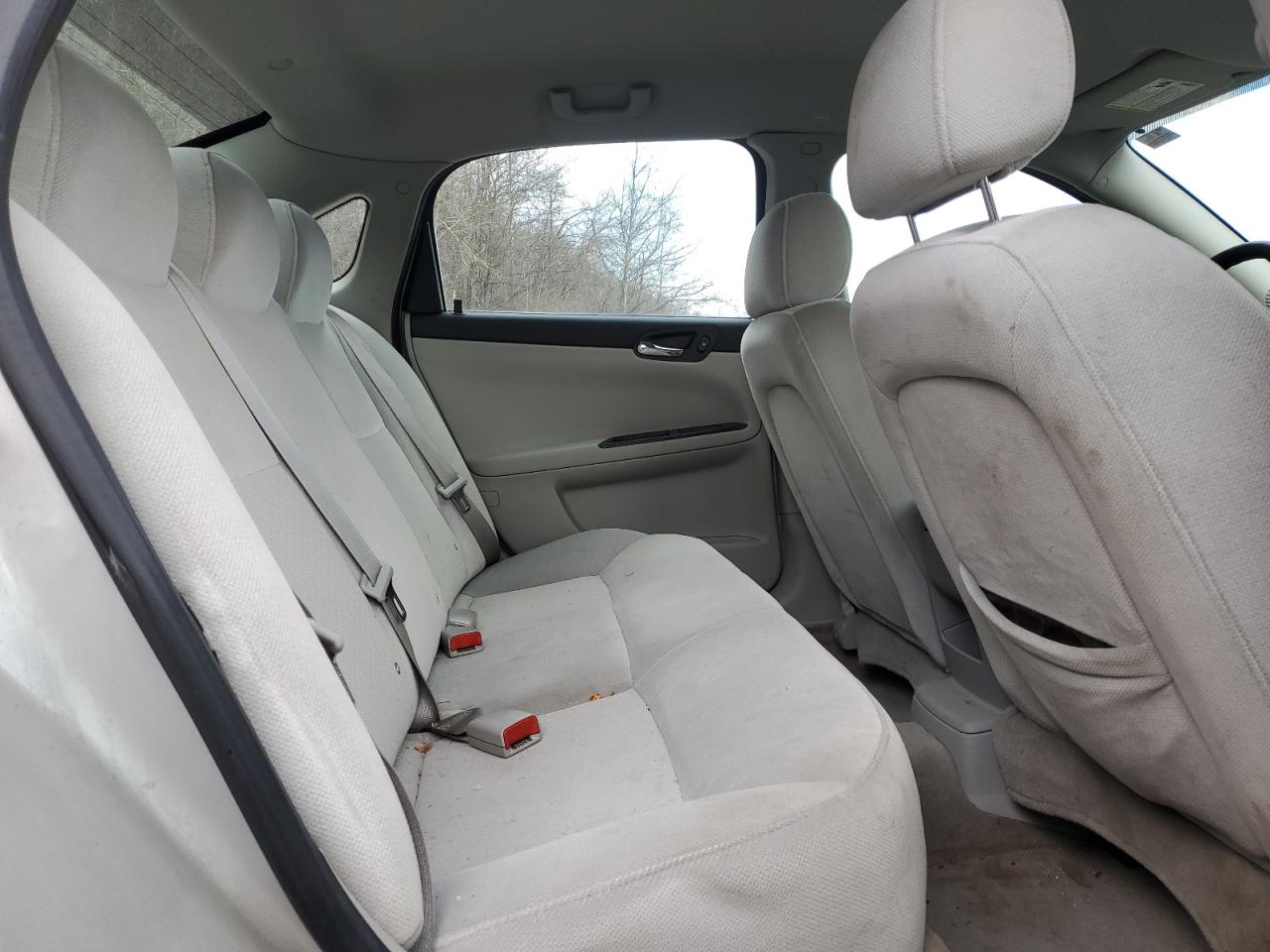 2008 Chevrolet Impala - Image 10