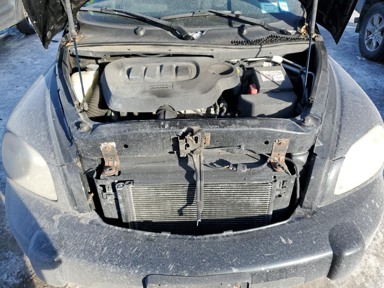 2011 Chevrolet HHR - Image 11